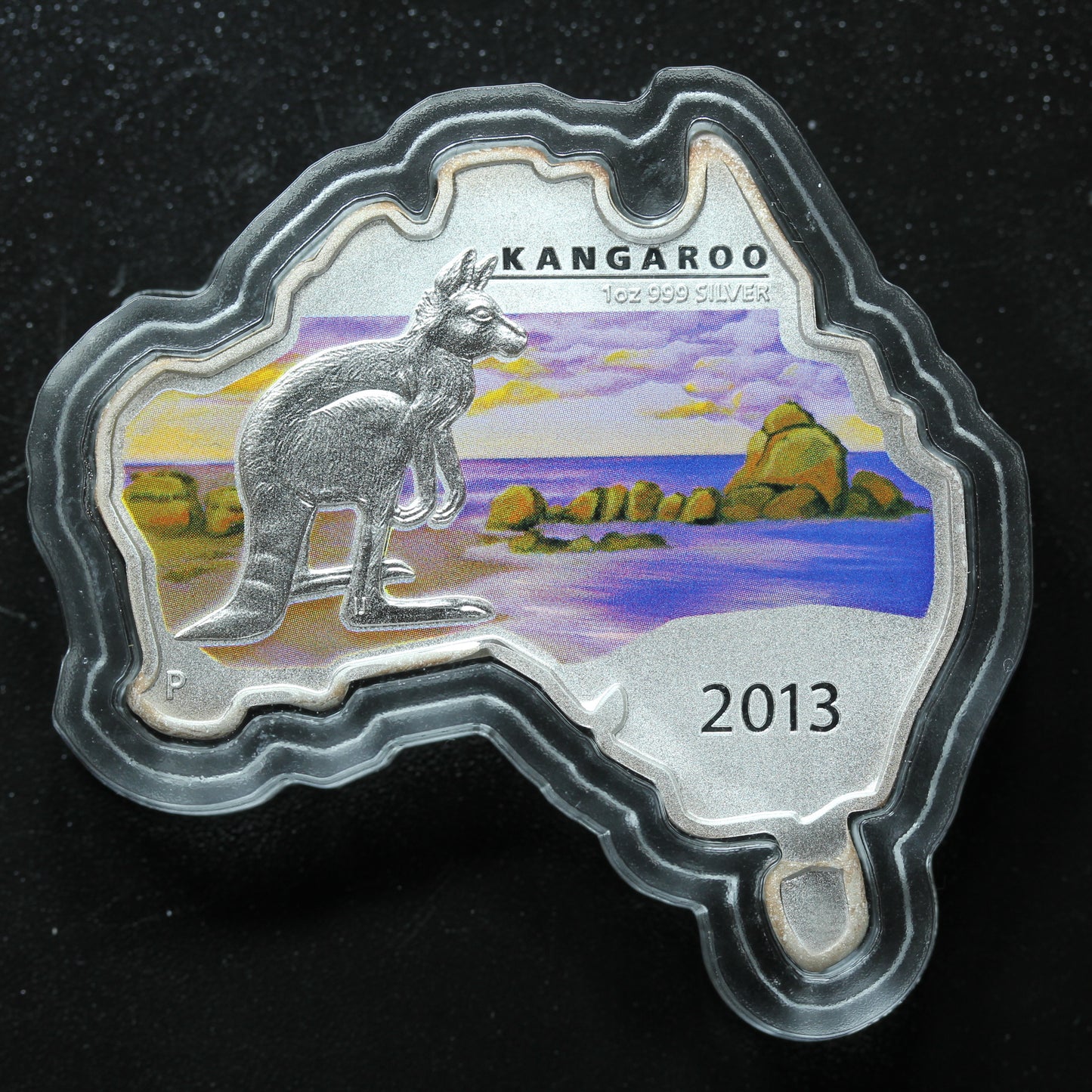 2013 Australian Map Shaped 1 oz Silver Kangaroo .999 Fine w/ COA & Box
