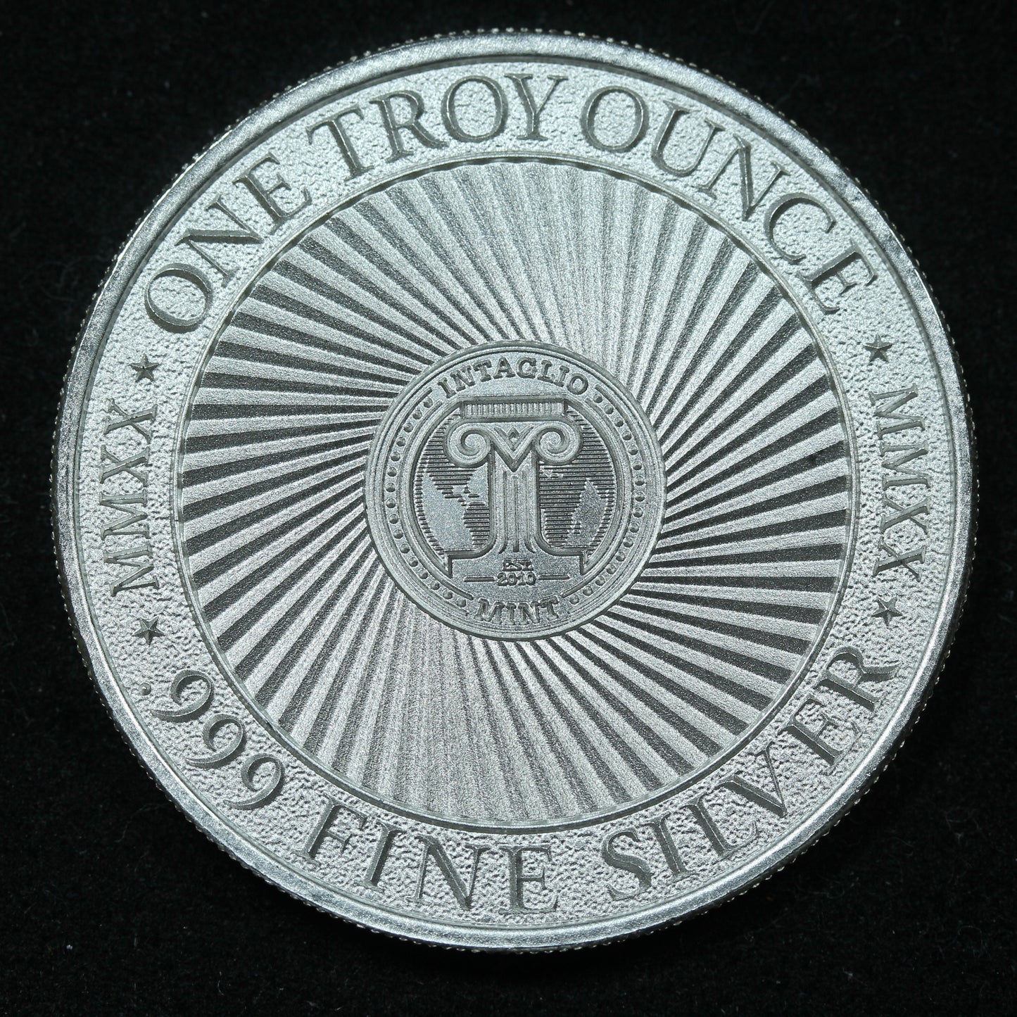 1 oz .999 Fine Silver Round - Intaglio Mint The Toucan In Capsule
