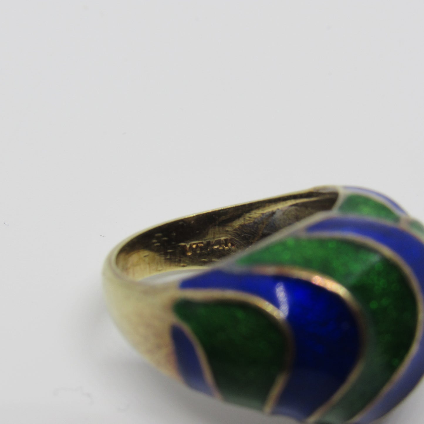 Vintage 14k Yellow Gold Blue & Green Striped Domed Enamel Ring - Sz 6.75
