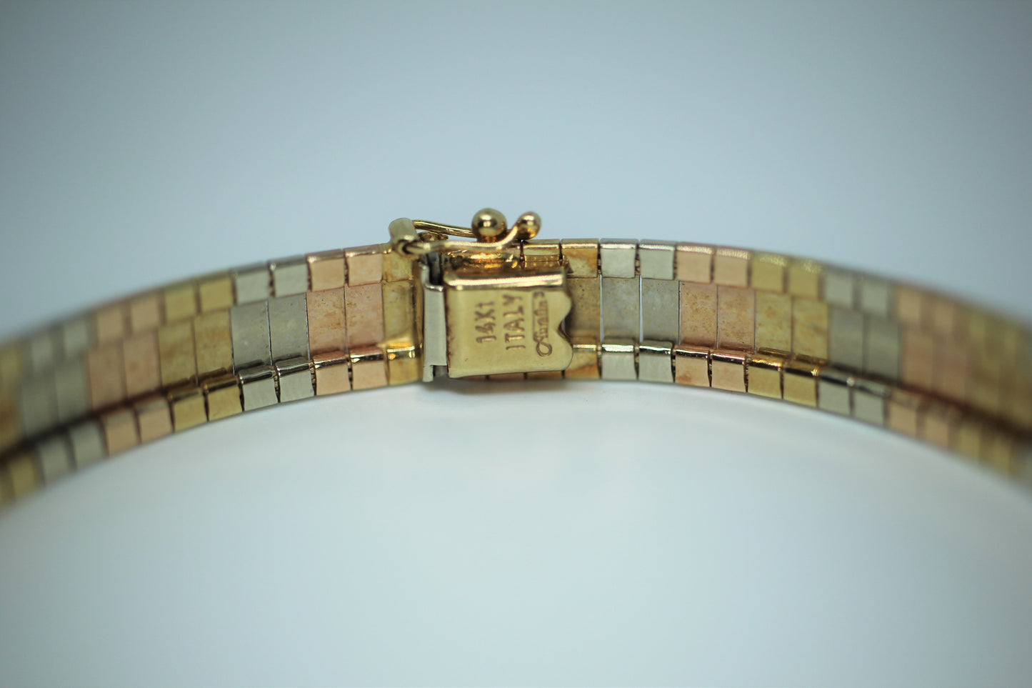 14K Multi Tone Tricolor Gold Aurafin Omega Style Bracelet - 7.25 in